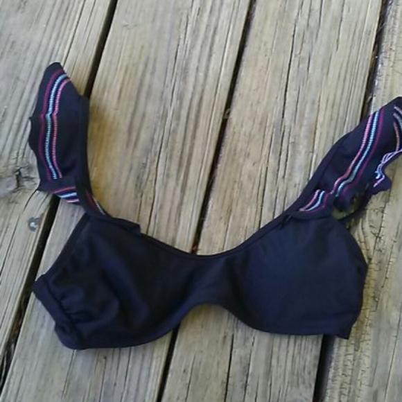 Black bikini top ruffled - Picture 1 of 4